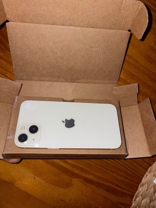 iPhone 13 Blanco 128GB Sin Estrenar