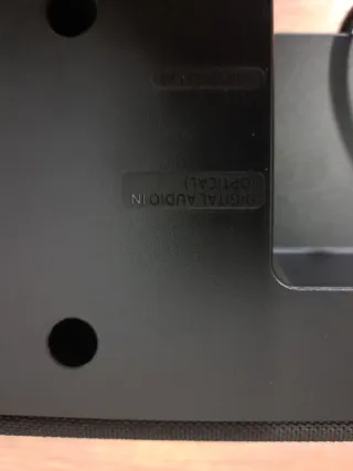 Barra de sonido negra modelo HW-C 400