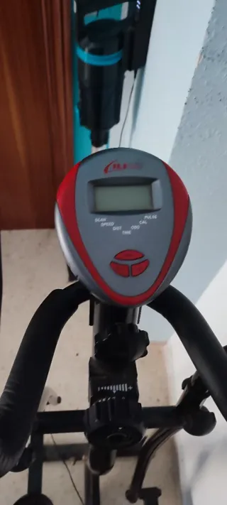 Elíptica casi nueva a pilas