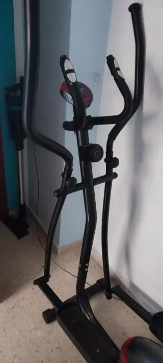 Elíptica casi nueva a pilas