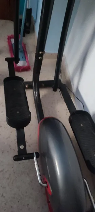 Elíptica casi nueva a pilas