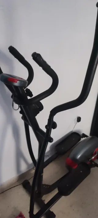 Elíptica casi nueva a pilas