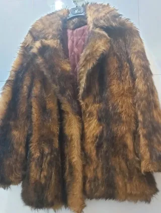 Abrigo vintage mujer marrón con un poco de negro