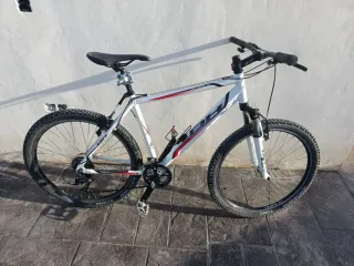 Bicicleta BH Over X