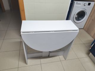 Mesa plegable cocina/comedor + 2 taburetes