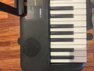 Teclado Yamaha PSR-F52