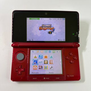 Nintendo 3DS Rosso con 4 Giochi e accessori