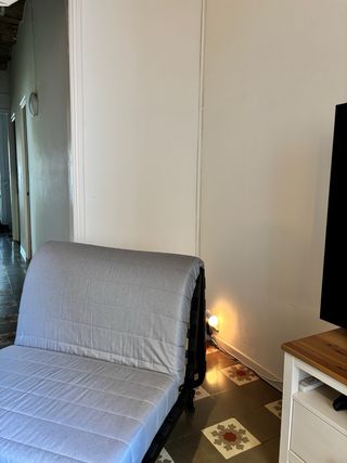 Sofá Cama con cojín y manta