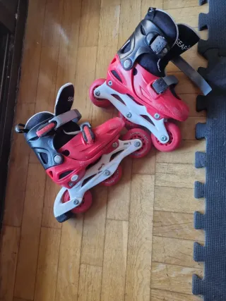 Patines en línea rojos para niños 3 ruedas