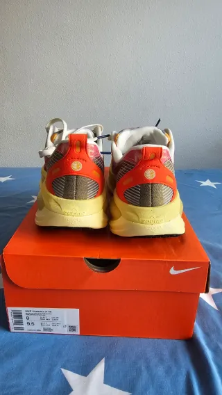 Nike Vomero 18 SE Talla 41