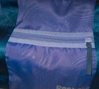 Bolsa de gimnasio/viaje Reebok morada