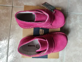 Botines niña Beppi fucsia velcro
