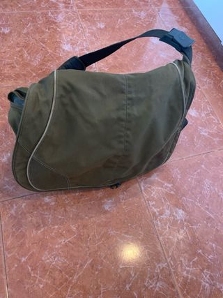 Bolsa Crumpler para portátil 17”