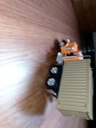 Maqueta Camión Americano Naranja