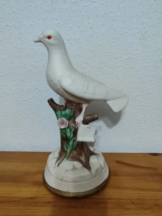 Figura Paloma