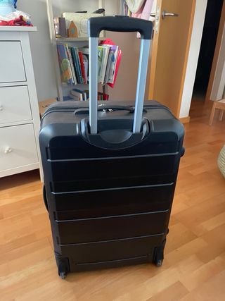 Maleta de viaje mediana negra