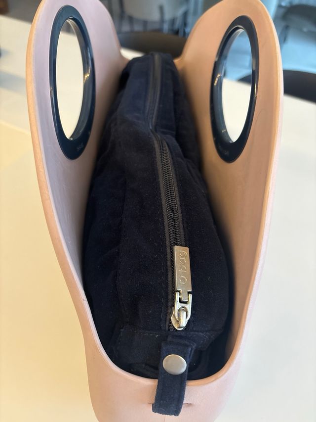 Bolso O bag rosa con asas azul marino