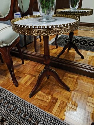 Mesita auxiliar mármol y madera