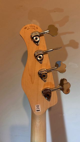 Bajo Sadowsky Metroexpress 4 cuerdas Rojo