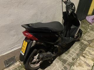 Yamaha Jog R Scooter Automática