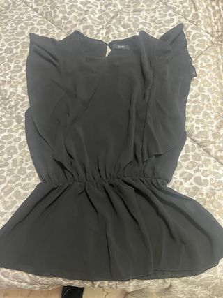 Top Zuiki nero con volantini