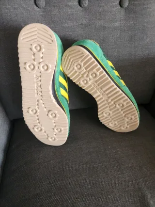 Zapatillas Adidas SL72 Talla 40 Verde/Amarillo.