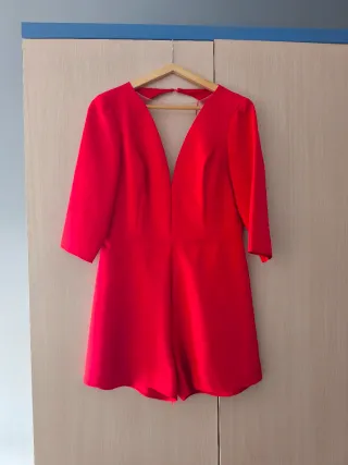 Vestido rojo escotado