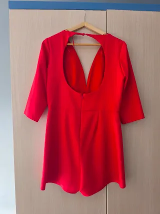 Vestido rojo escotado