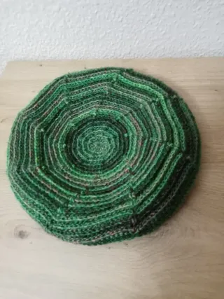 Boina reversible tejida a crochet