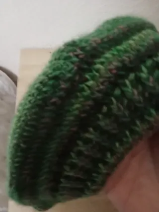 Boina reversible tejida a crochet