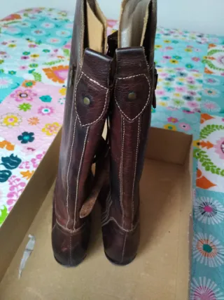 Botas de piel vacuno auténtica marrones