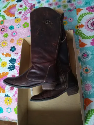 Botas de piel vacuno auténtica marrones