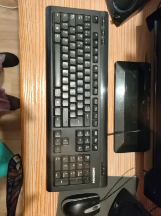 Pack PC: Teclado, Ratón y Altavoces Pantalla