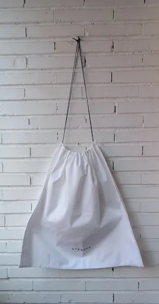 Guardapolvos grande Uterqüe