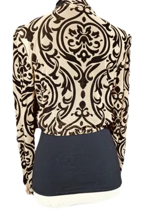 Blusa estampada beige y negra