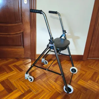 Andador para persona mayor