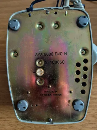 Teléfono antiguo de rueda Gris