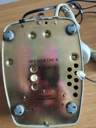 Teléfono antiguo de rueda Gris