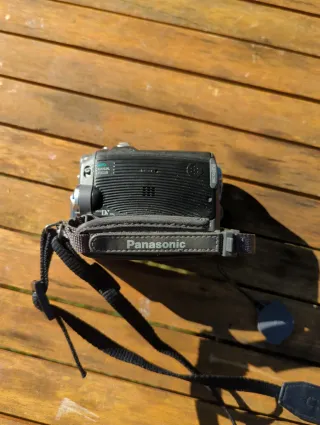 Videocámara Panasonic NV-G810 Roja