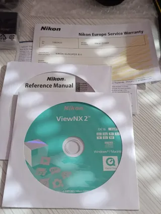 Cámara Nikon D3200 + Bolsa y Accesorios