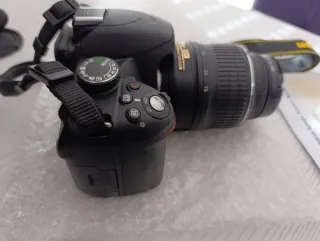 Cámara Nikon D3200 + Bolsa y Accesorios