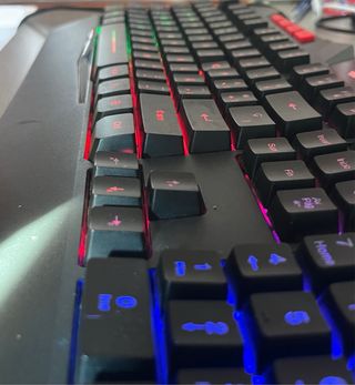 Teclado Gaming RGB Negro