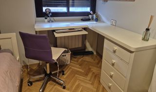 Cama nido blanca + estantería