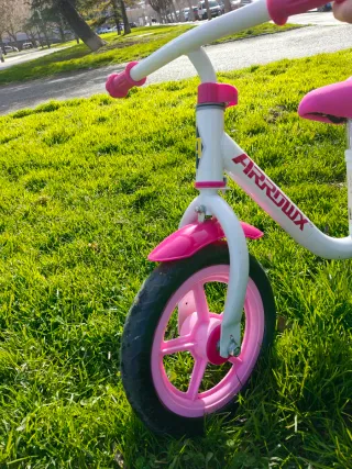 2 Bicicletas Infantiles sin Pedales