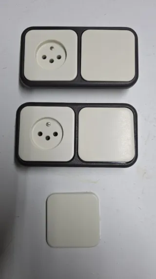 Simón 31 Mecanismo Enchufe y Tapa