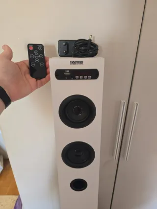 Torre de Sonido Daewoo Internacional Blanca