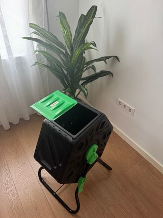 Compostador giratorio para jardín