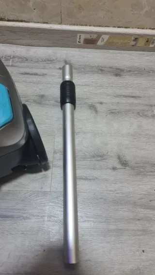 Aspiradora Qilive Plata y Azul