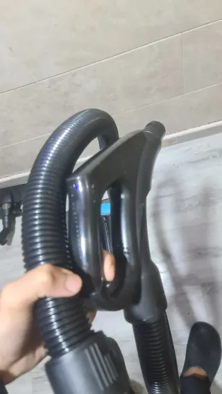 Aspiradora Qilive Plata y Azul