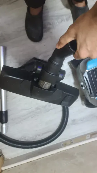 Aspiradora Qilive Plata y Azul